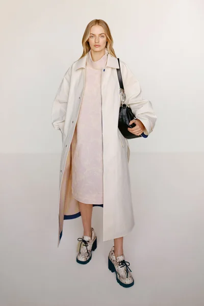 Look 50